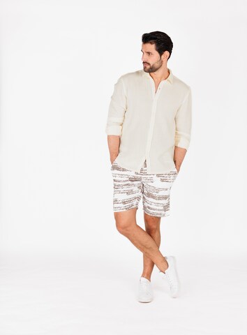 Key Largo - Regular Fit Camisa 'MSH FINCA' em branco