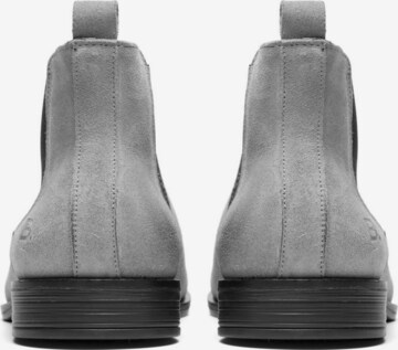Bianco Chelsea Boots in Grey