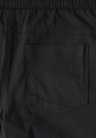 STREET ONE Slim fit Pants in Black