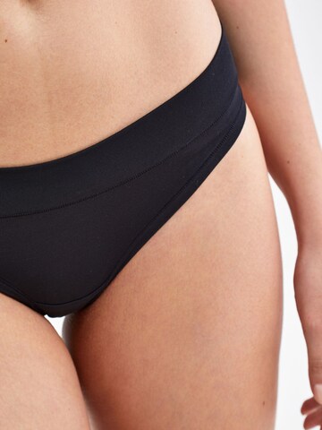 String 'Forever Comfort' Next en noir