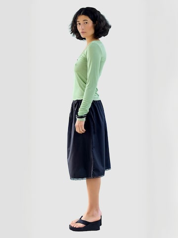 Résumé Shirt ' NicolatteRS ' in Green: side