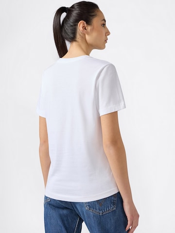 Tricou de la Champion Authentic Athletic Apparel pe alb