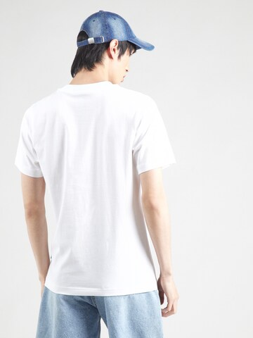 T-Shirt new balance en blanc
