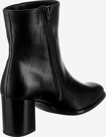 GABOR Ankle Boots in Black