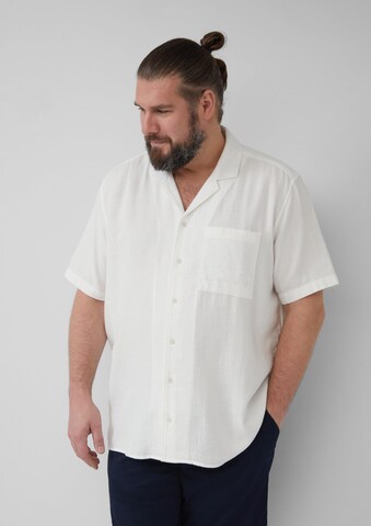 s.Oliver Men Big Sizes Regular Fit Hemd in Weiß: Vorderseite