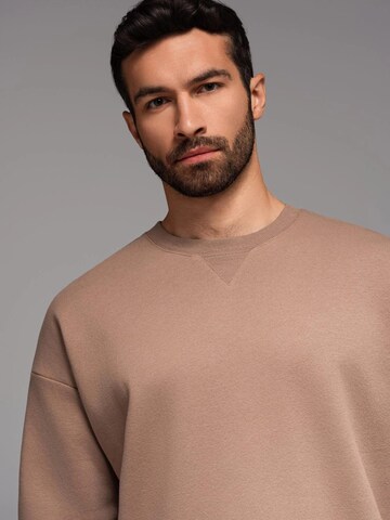 Ombre Sweatshirt 'OU-SNBC-0104' in Bruin