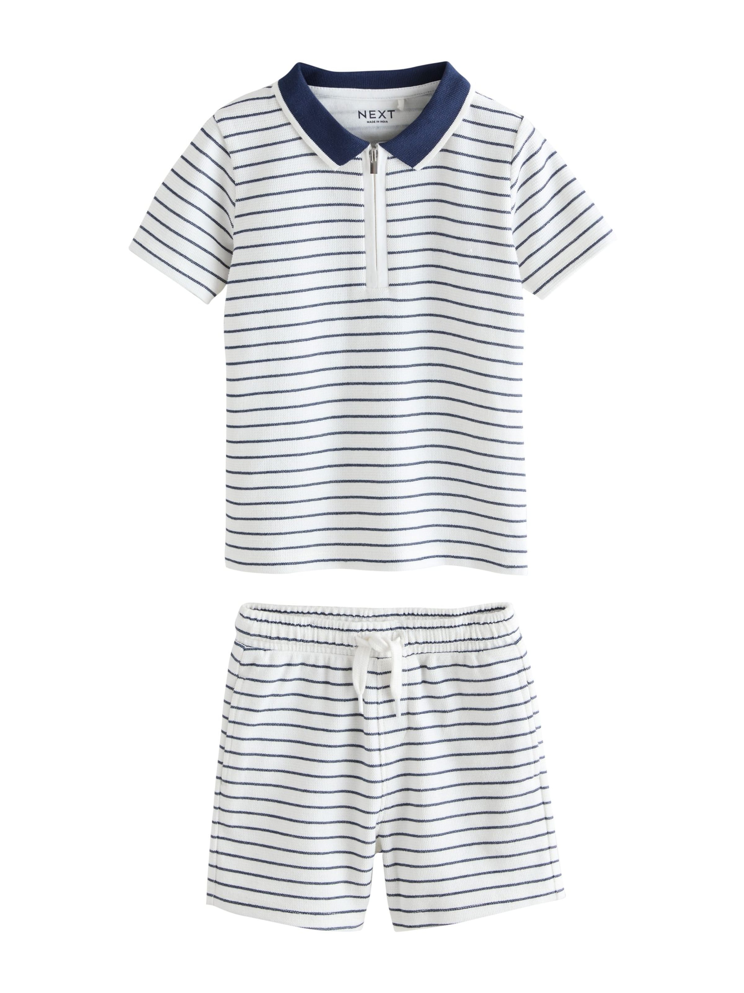 balts Next Komplekts: no priekšpuses