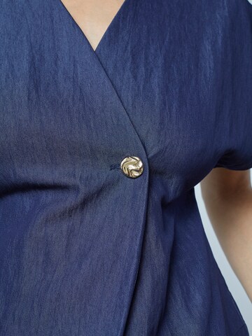 SISTERS POINT Blouse 'GEVELA' in Blue