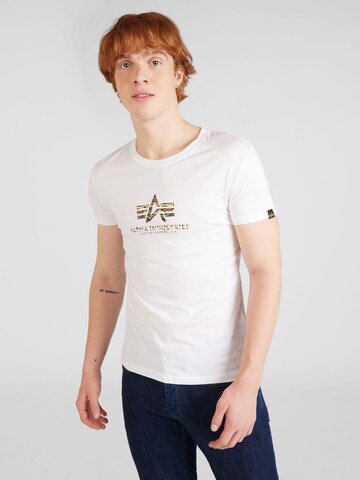 T-Shirt ALPHA INDUSTRIES en blanc : devant