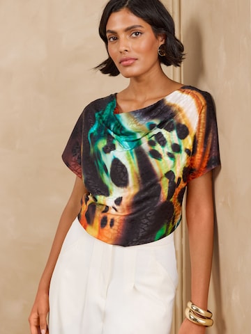 Maglietta di love & roses in nero