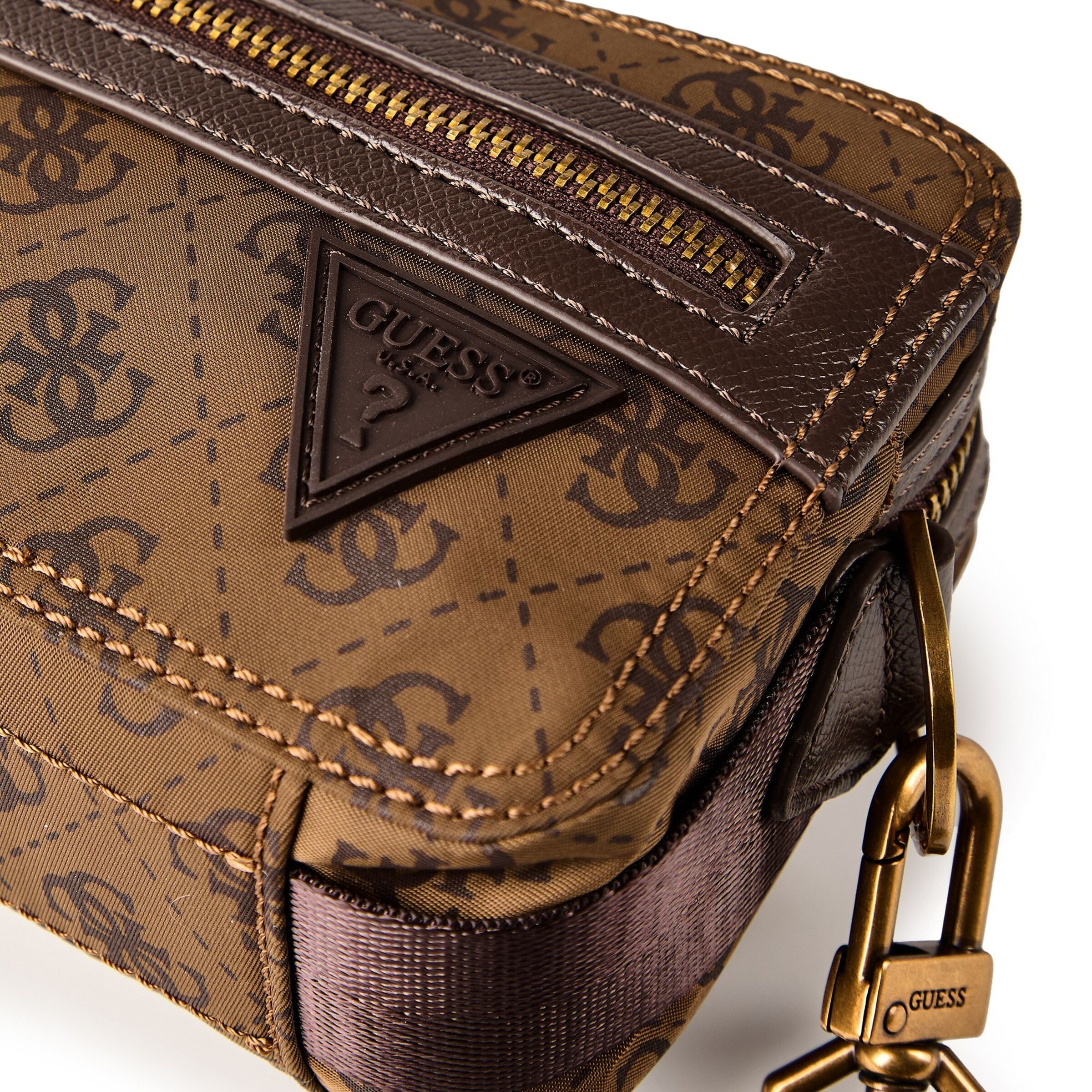 GUESS Schoudertas 'Berlin' in Bruin