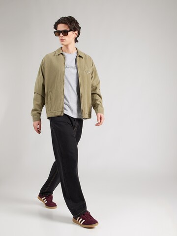 NAPAPIJRI T-Shirt in Grau