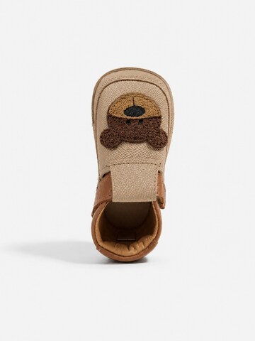 Botoșei bebeluși de la Tega Shoes pe maro