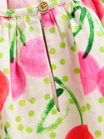 Next Mekko värissä vihreä
