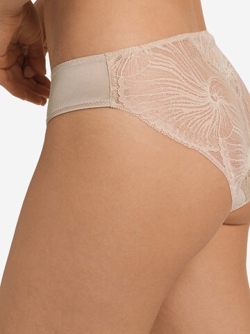 Hanro Slip 'Lilith' in Beige