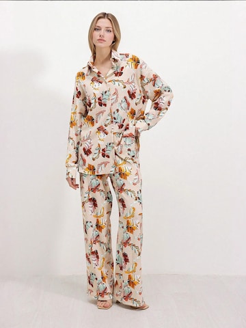 Bigdart Pantsuit in Beige: front