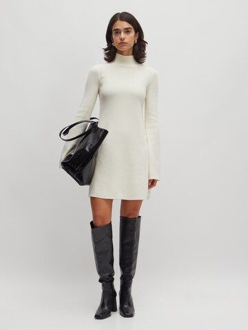 Abito in maglia 'Dunia' di EDITED in beige