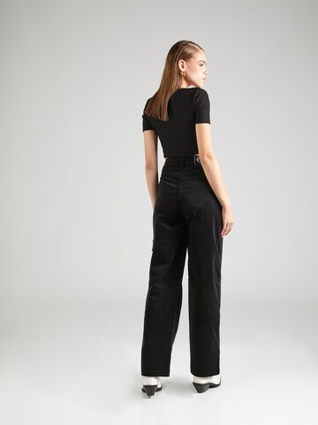 Calvin Klein Jeans Regularen Kargo hlače | črna barva