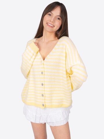 Seasons of April Knit cardigan 'Candy' in Yellow