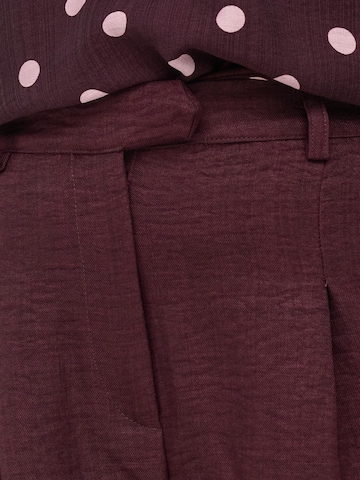 Loosefit Pantalon 'CARBay' ONLY Carmakoma en rouge