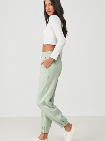C&City Tapered Pants in Green