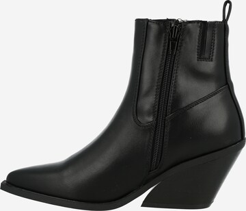 Botine 'BABI' de la ONLY pe negru