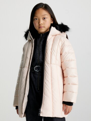 Manteau Calvin Klein Jeans en rose : devant