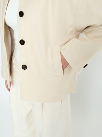 Peppercorn - Casaco meia-estação 'Cornelia' em bege