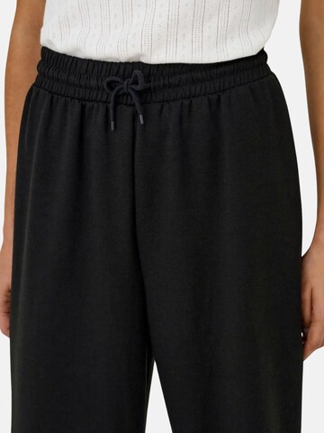 ONLY Regular Trousers 'ONLSCARLETT' in Black