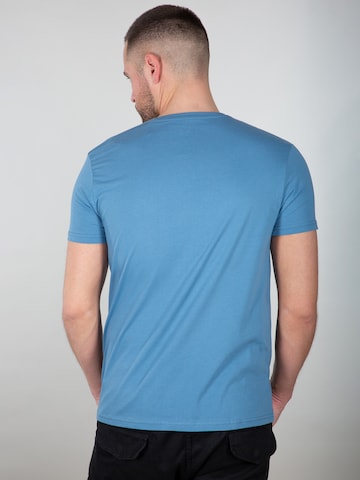 ALPHA INDUSTRIES Regular Fit T-Shirt in Blau