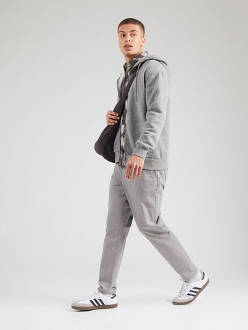 Regular Pantalon chino 'Drift' SCOTCH & SODA en gris