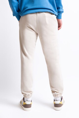 UNIQVIBE Tapered Sports trousers in Beige