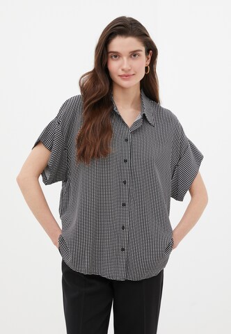 Finn Flare Blouse 'Oversize' in Black: front