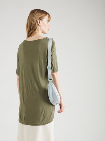 Tricou 'Iris' de la Lindex pe verde