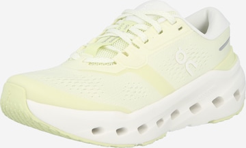 On Running shoe 'Cloudrunner 3' in Green: front
