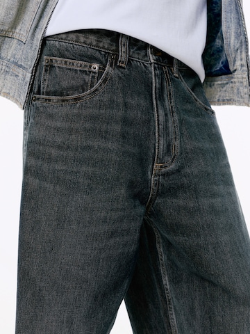 Pull&Bear Baggy Farkut värissä sininen
