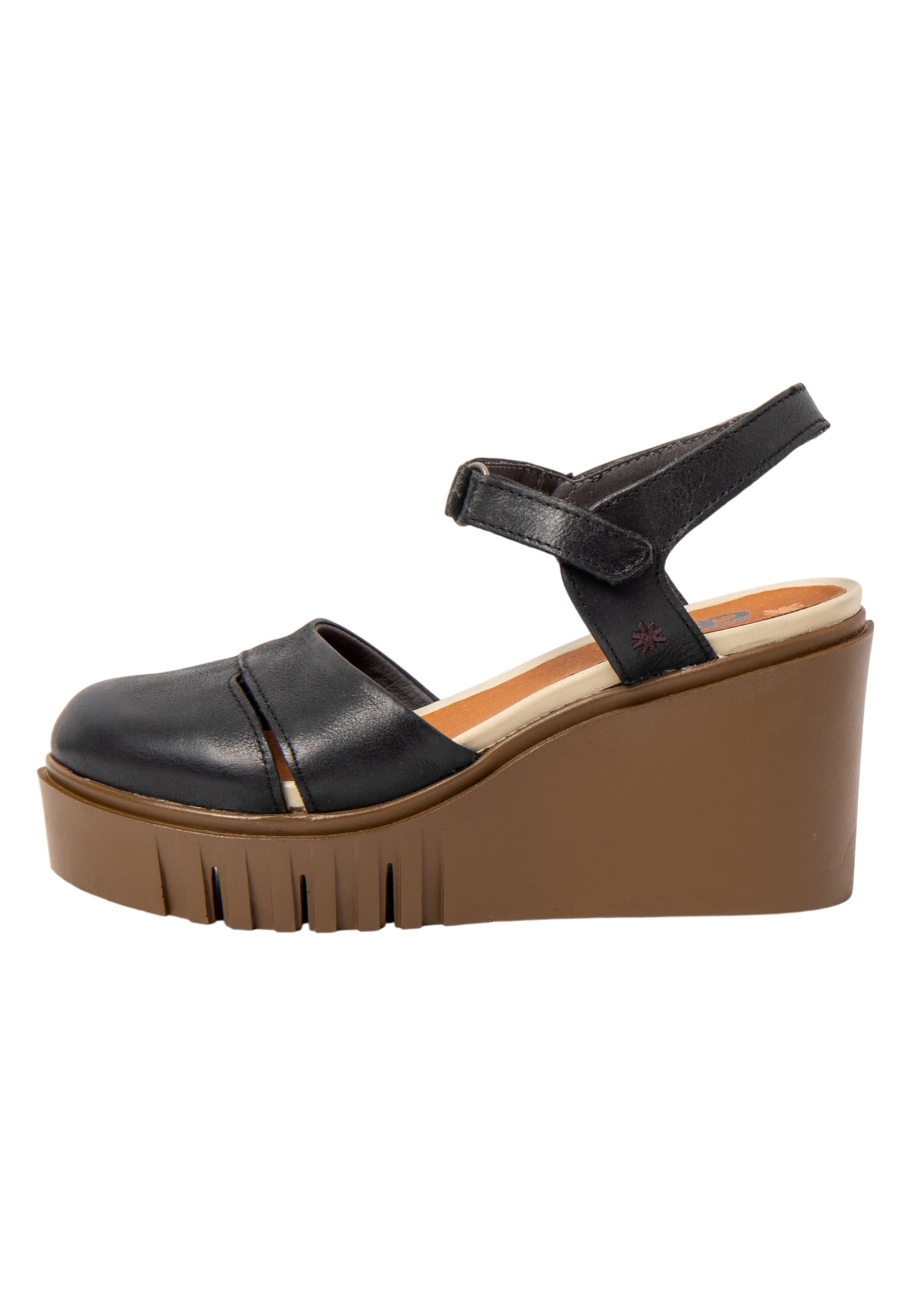 ART Sandal in Black: front