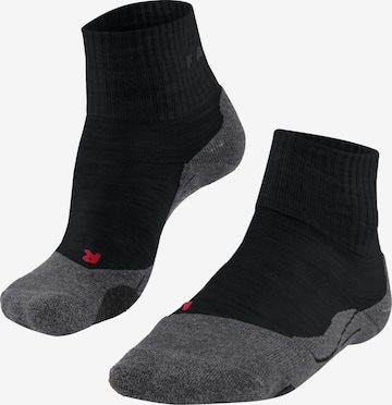 FALKE Sportsocken 'TK2 Explore Short' in Schwarz: Vorderseite