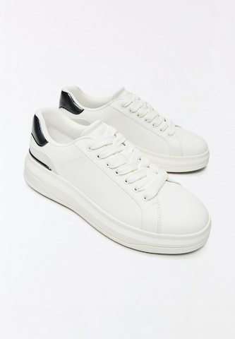 Bershka Platform trainers in White