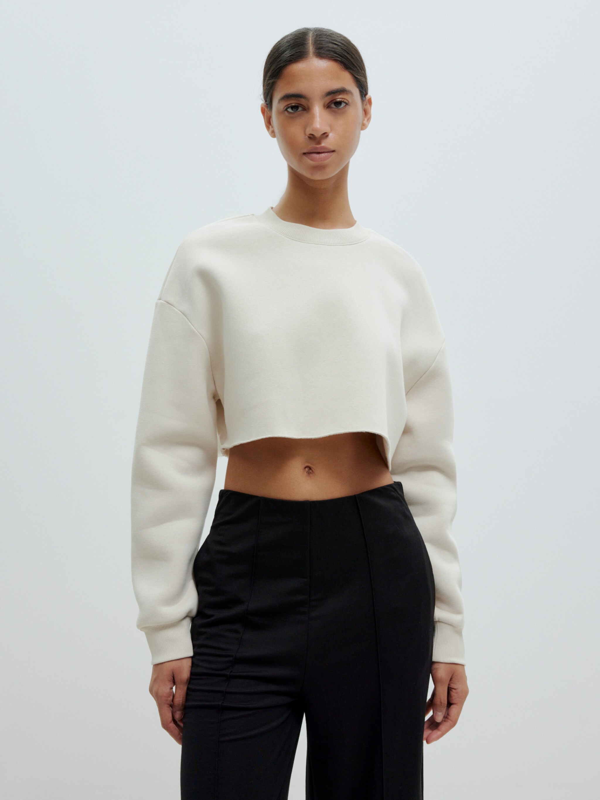 EDITED Producten Sweatshirt 'Maxie' Beige
