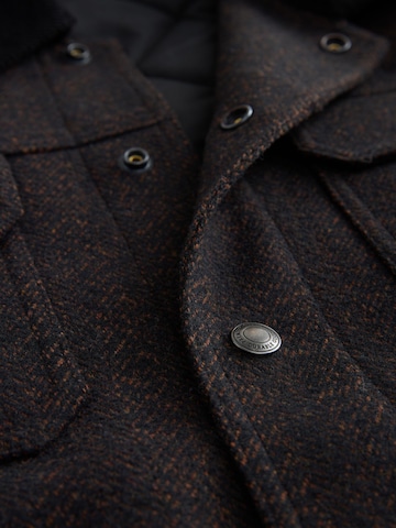 Next Přechodná bunda – hnědá