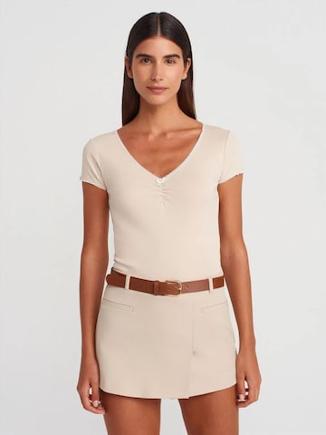 Dilvin Shirt 'Blusen' in Beige: front