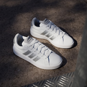 ADIDAS SPORTSWEAR - Sapatilhas 'Grand Court 3.0' em branco