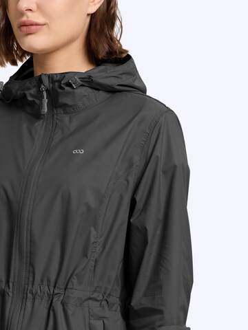 33,000ft Raincoat in Black