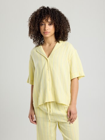 America Today Blouse in Geel: voorkant
