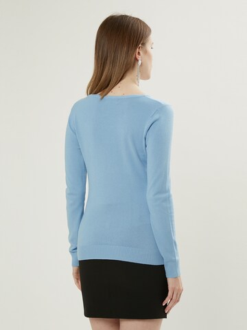 Influencer Pullover in Blau