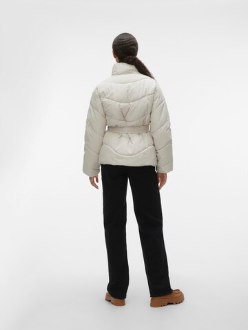 VERO MODA Between-Season Jacket 'Wave' in Beige