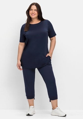 SHEEGO Slimfit Sporthose in Blau