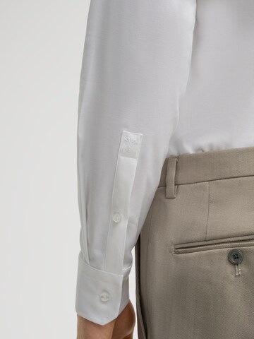Coupe slim Chemise 'Pares' JOOP! en blanc
