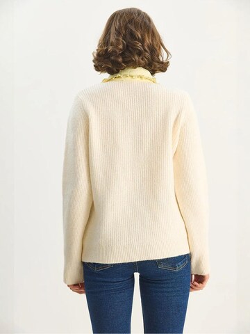 Giacchetta di Bianco Lucci in beige